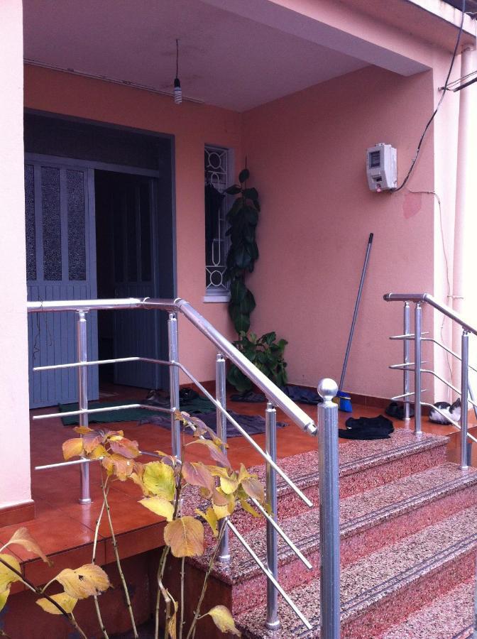 Florians Guesthouse Shkoder Exterior photo